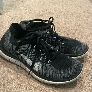 Nike 4.0 Flyknit Sneakers